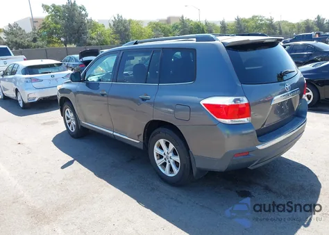 2011 Toyota Highlander Base V6 from USA, damaged, VIN 5TDBK3EH1BS084705